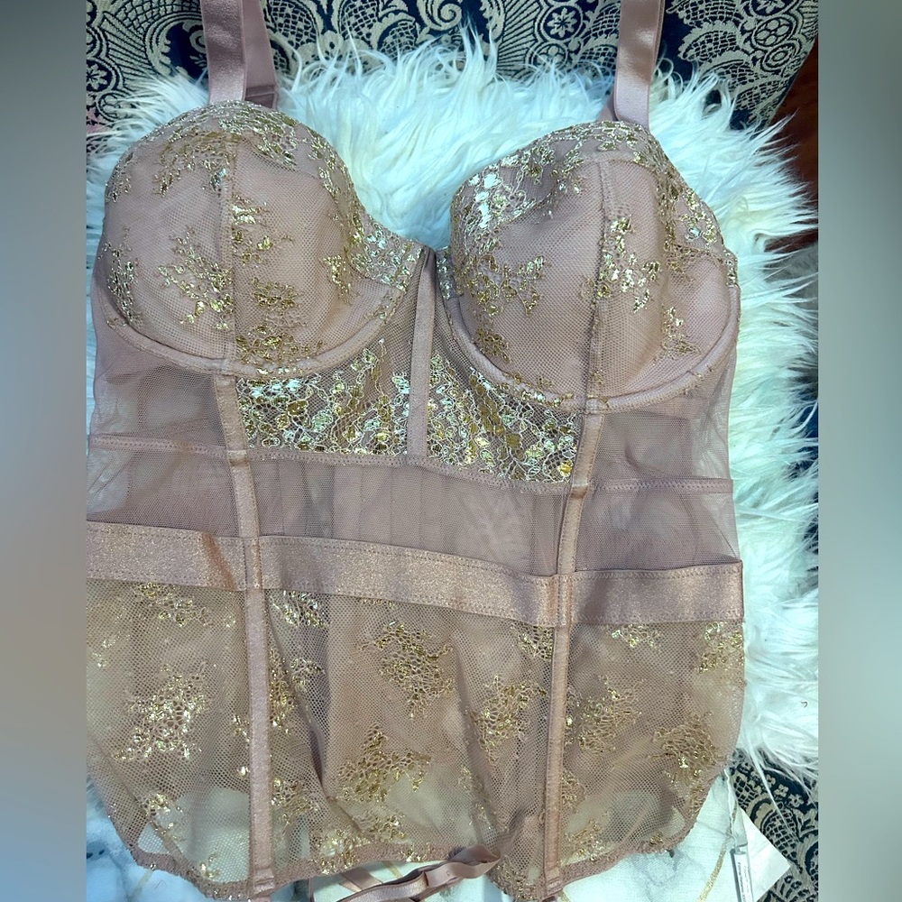 Victoria’s Secret pink and gold Corset/Bustier size 36D